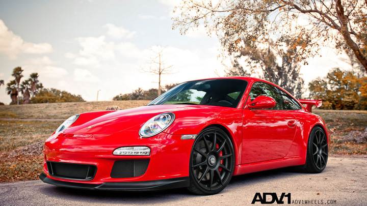 Porsche GT3 ADV1 In Red Side Pose